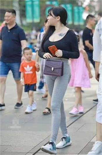 女人播放器