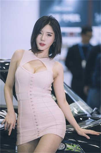 《伪装乖巧gl》