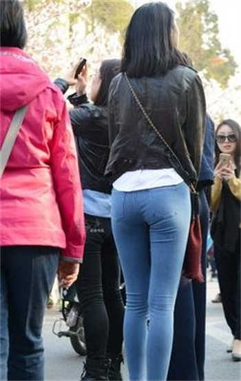 cameltoe必应图片