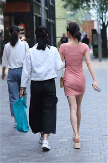 售楼女为冲业绩当场视频