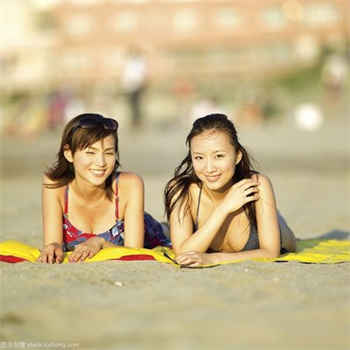 hazelmoore1对2