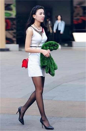 国色天香莫小鱼老婆