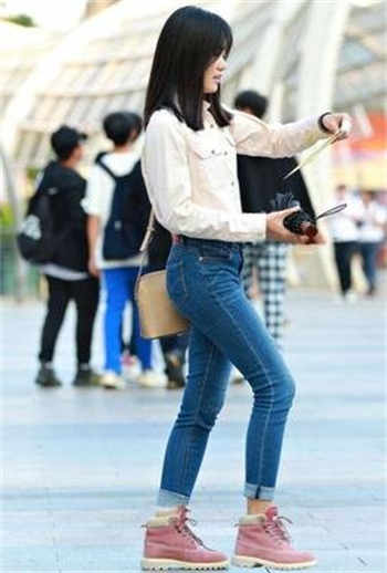 小瓢虫社区怎么进入