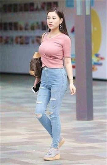 宅宅在线高清观看
