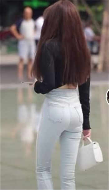 慧钰阿吉眼镜修电脑2