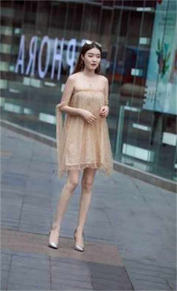 方雅英语老师保安老何