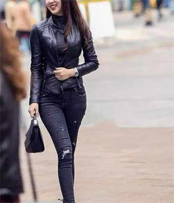 女儿小丹和妻子秋分