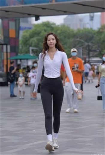 驯服小夷子女主柳美